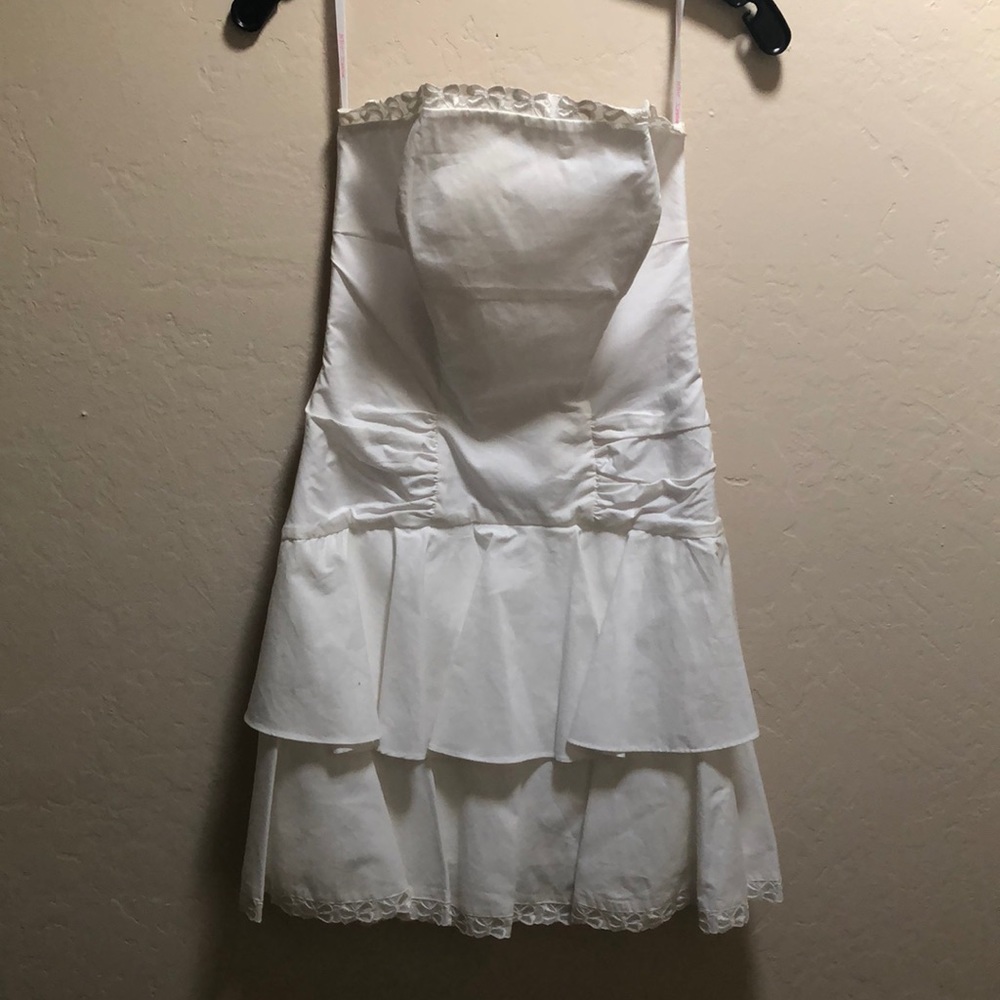 Betsey Johnson Size 2 Strapless Dress
